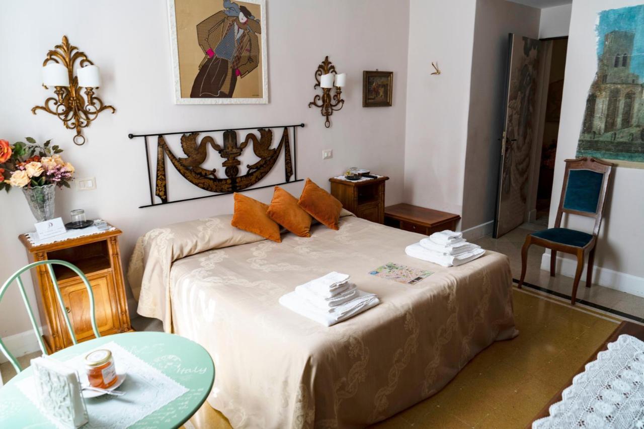 Dante's Hell B&B Rom Eksteriør billede